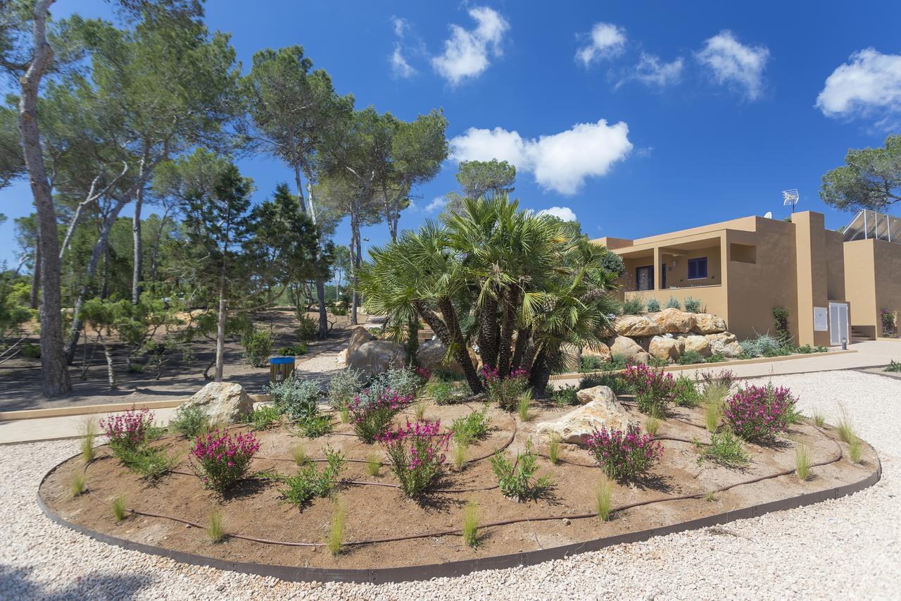 Ses Eufabietes Apartments & Restaurant Playa Migjorn Exteriér fotografie