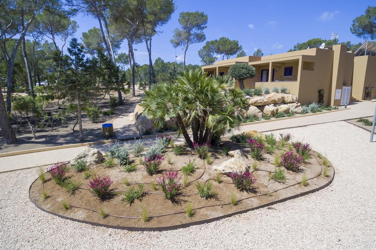 Ses Eufabietes Apartments & Restaurant Playa Migjorn Exteriér fotografie